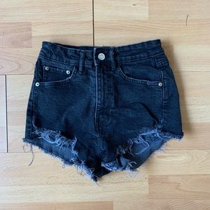 zara high waited black shorts